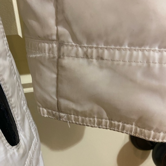 London fog woman’s coat. - Picture 4 of 5